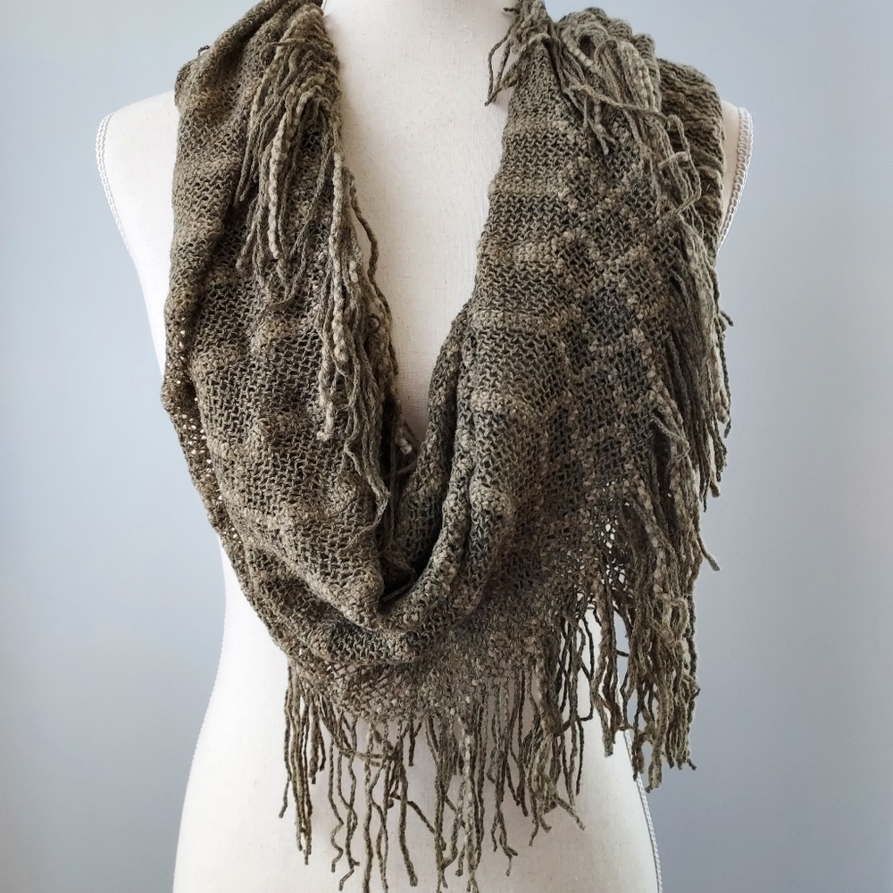 KNIT INFINITI SCARF